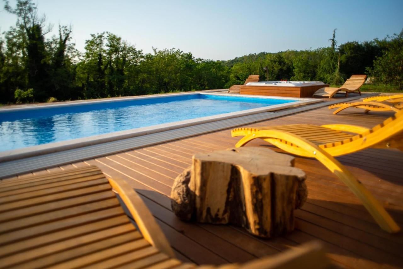 Julijud, Heated Pool, Jacuzzi, Dome And Sauna Brajkovici  Bagian luar foto